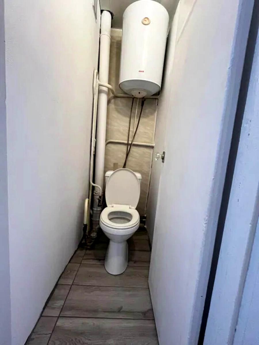1872220528684394