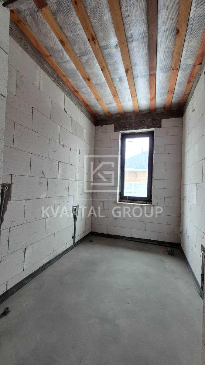1872225763681028