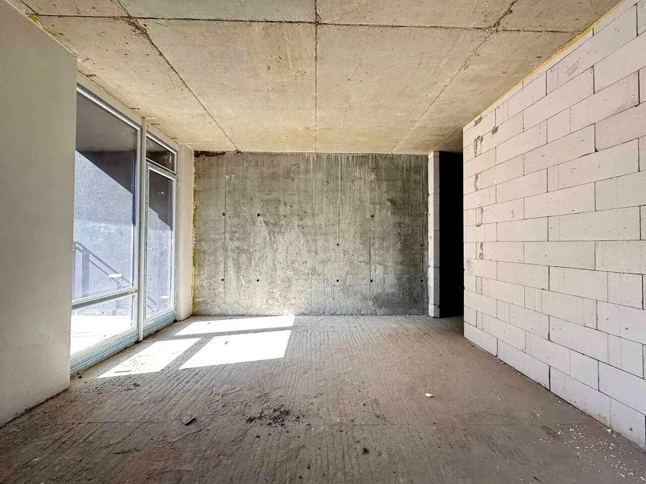 1872225788416306
