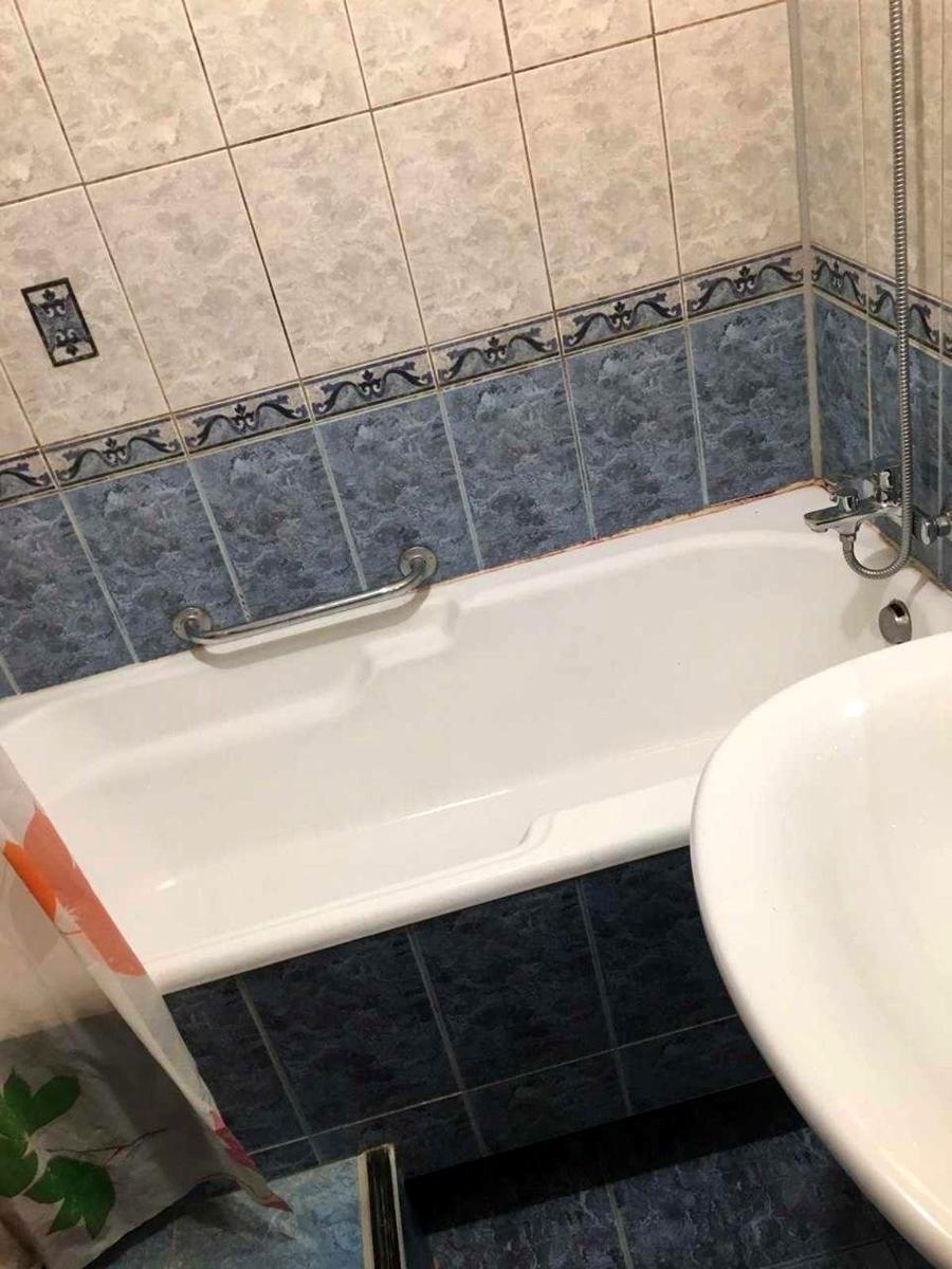 1872232297666905