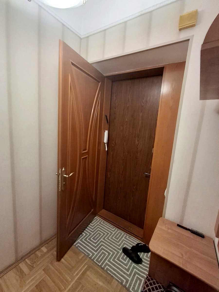 1872237807734557