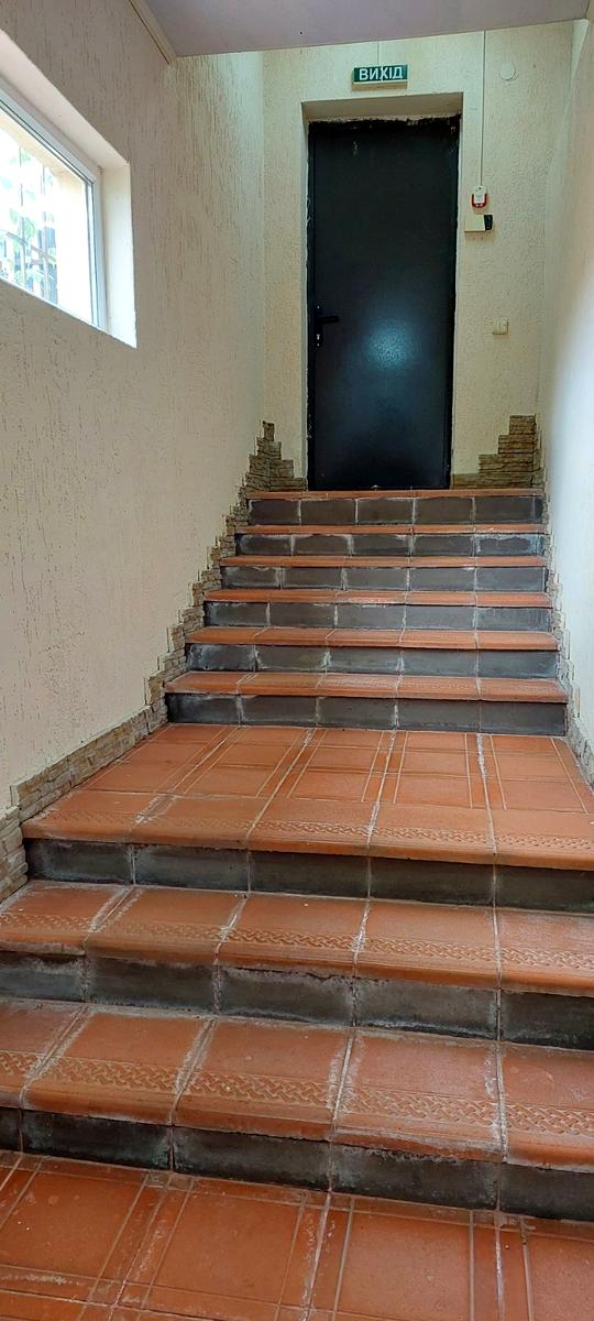 1872238609120093