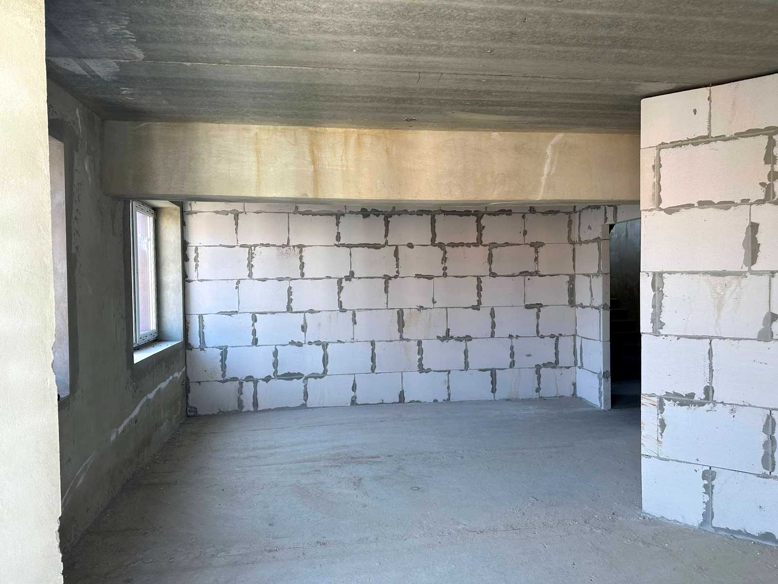 1872240480841811