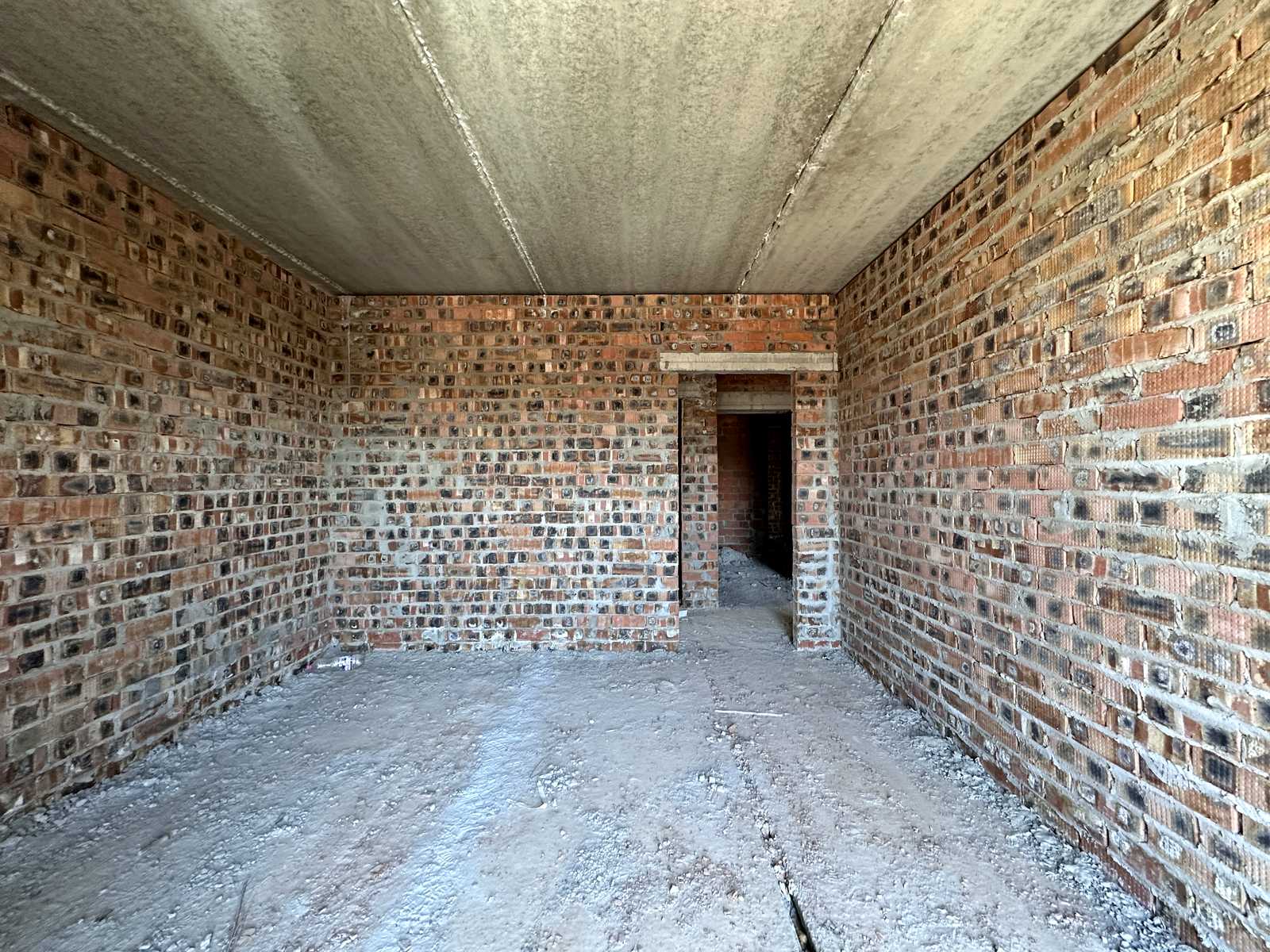 1872242444718057