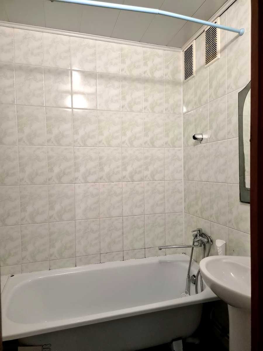 1872243092537121