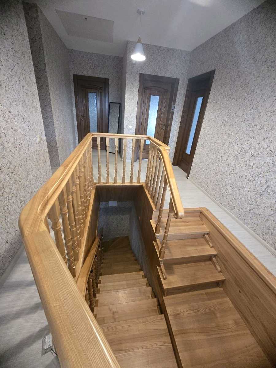 1872250864179911