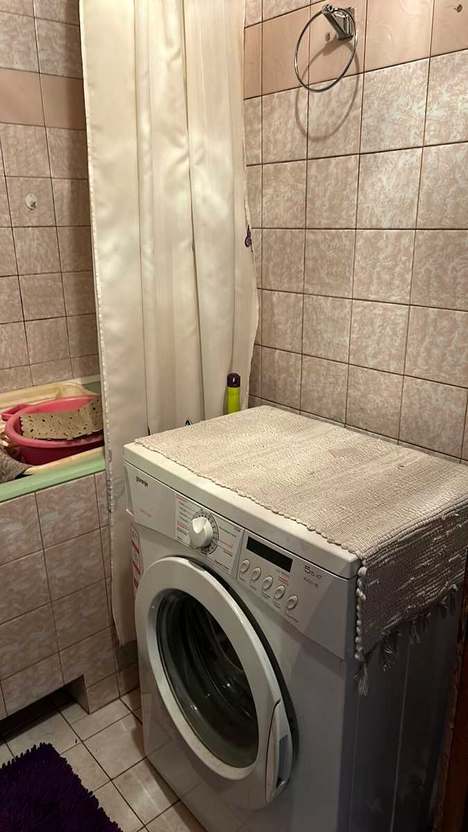 1872255061369496