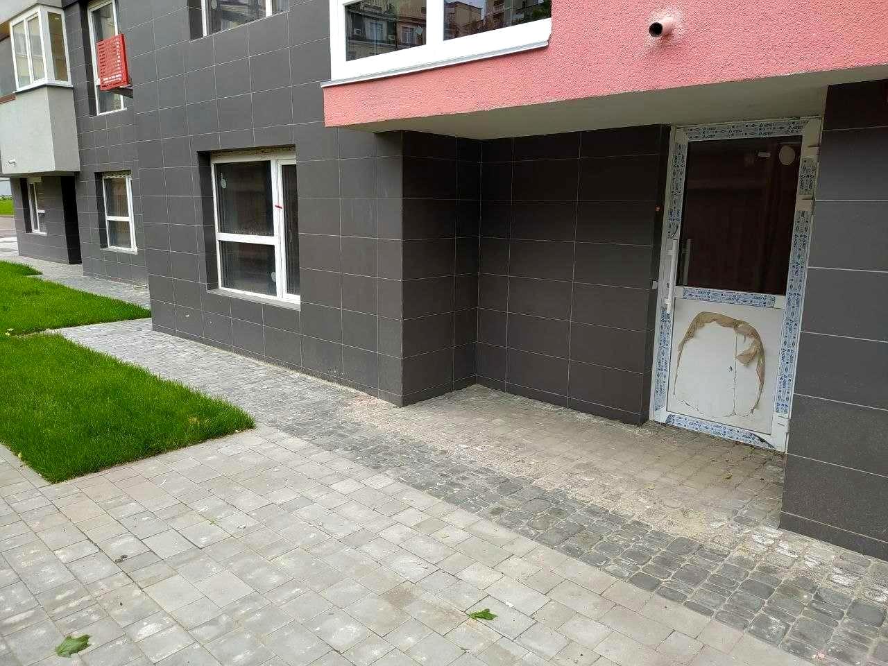 1872314365747633