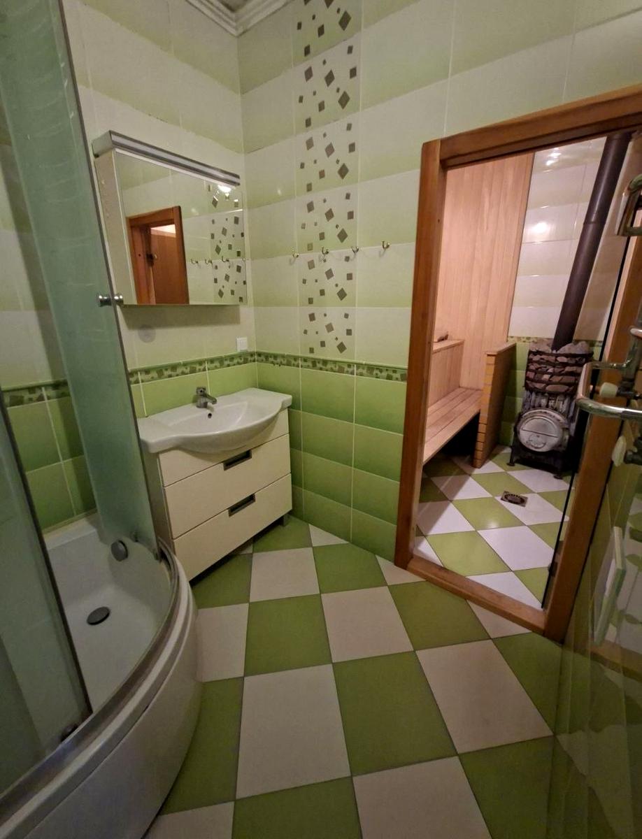 1872322021352830