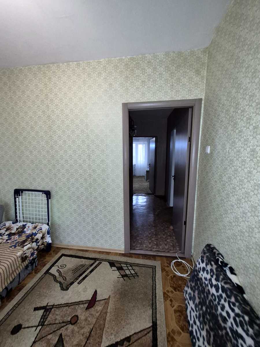 1872329689390289