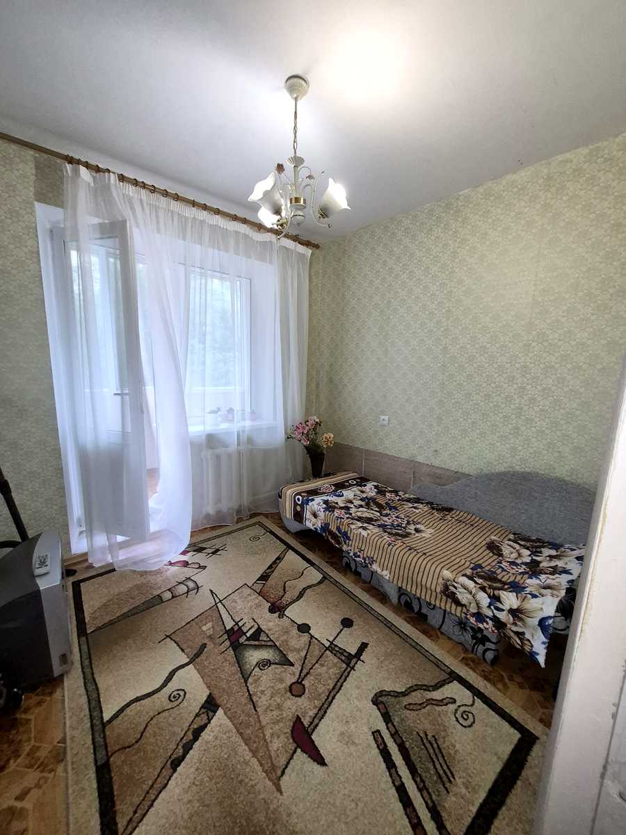 1872329692063493