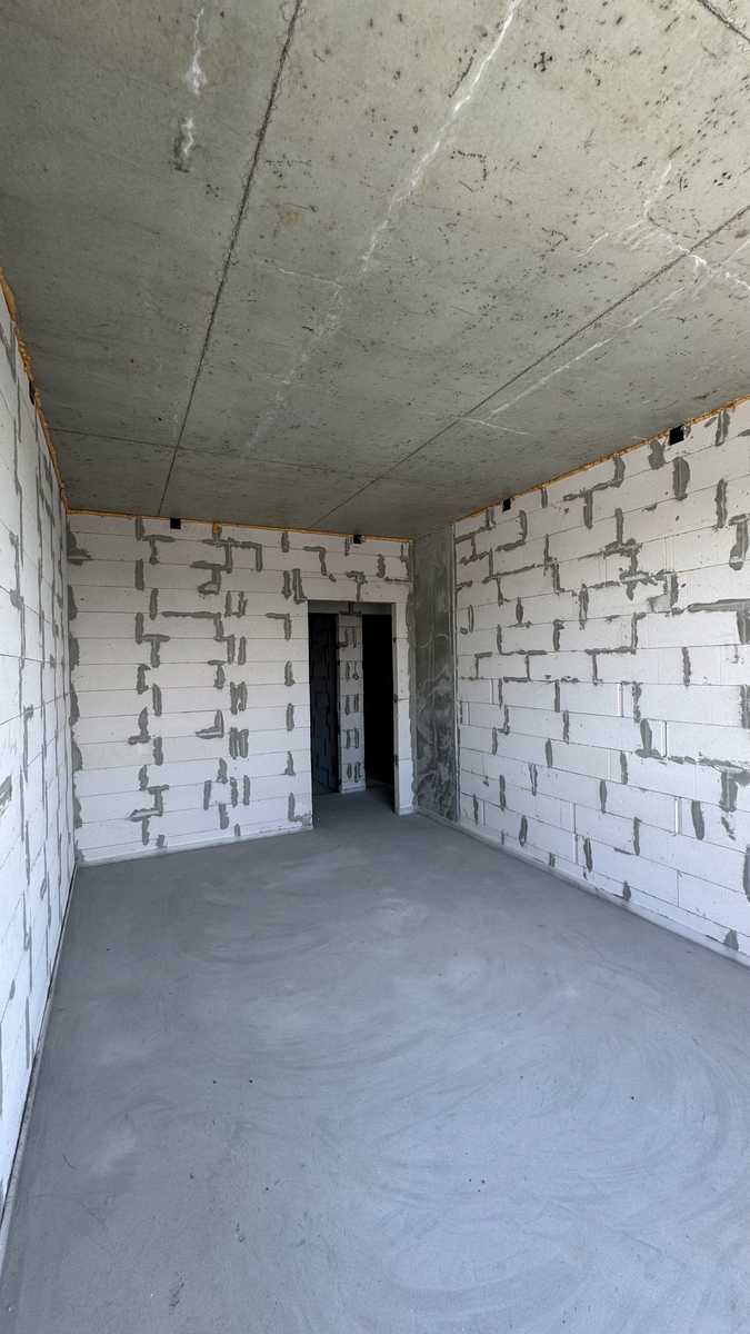 1872333050600860