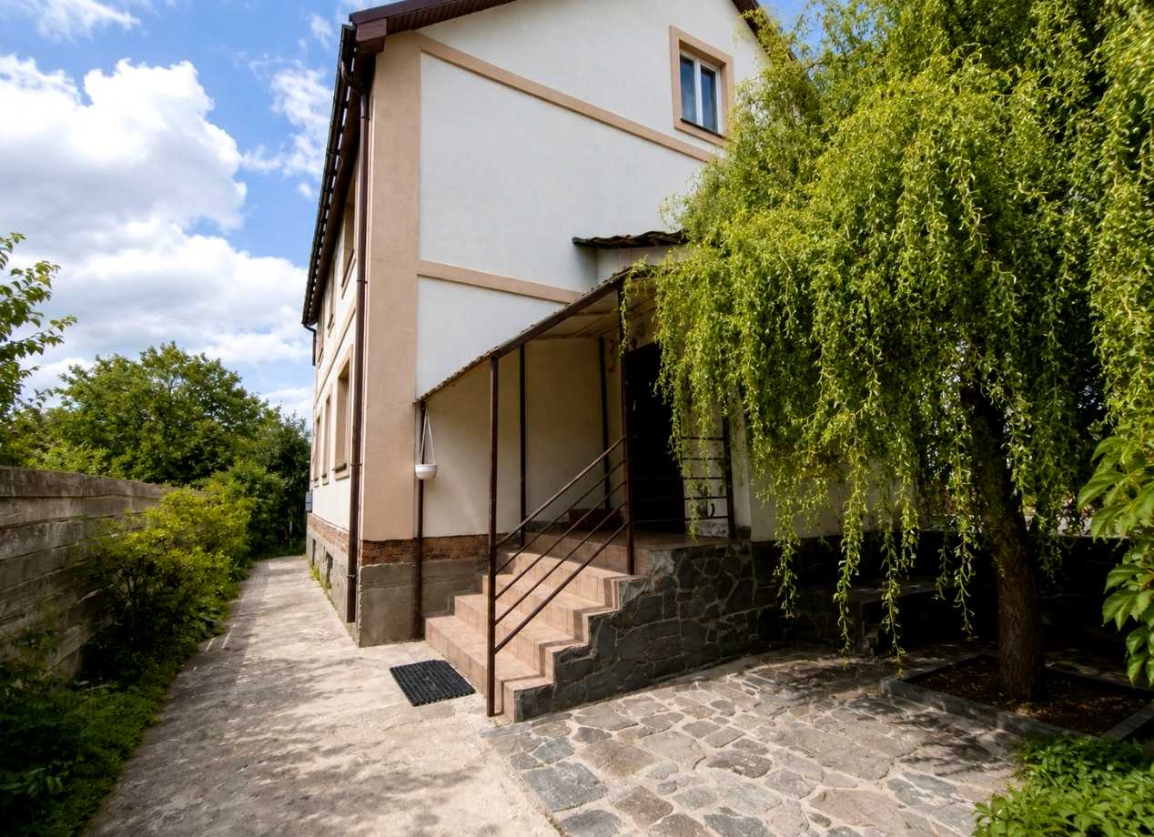 1872339732463744