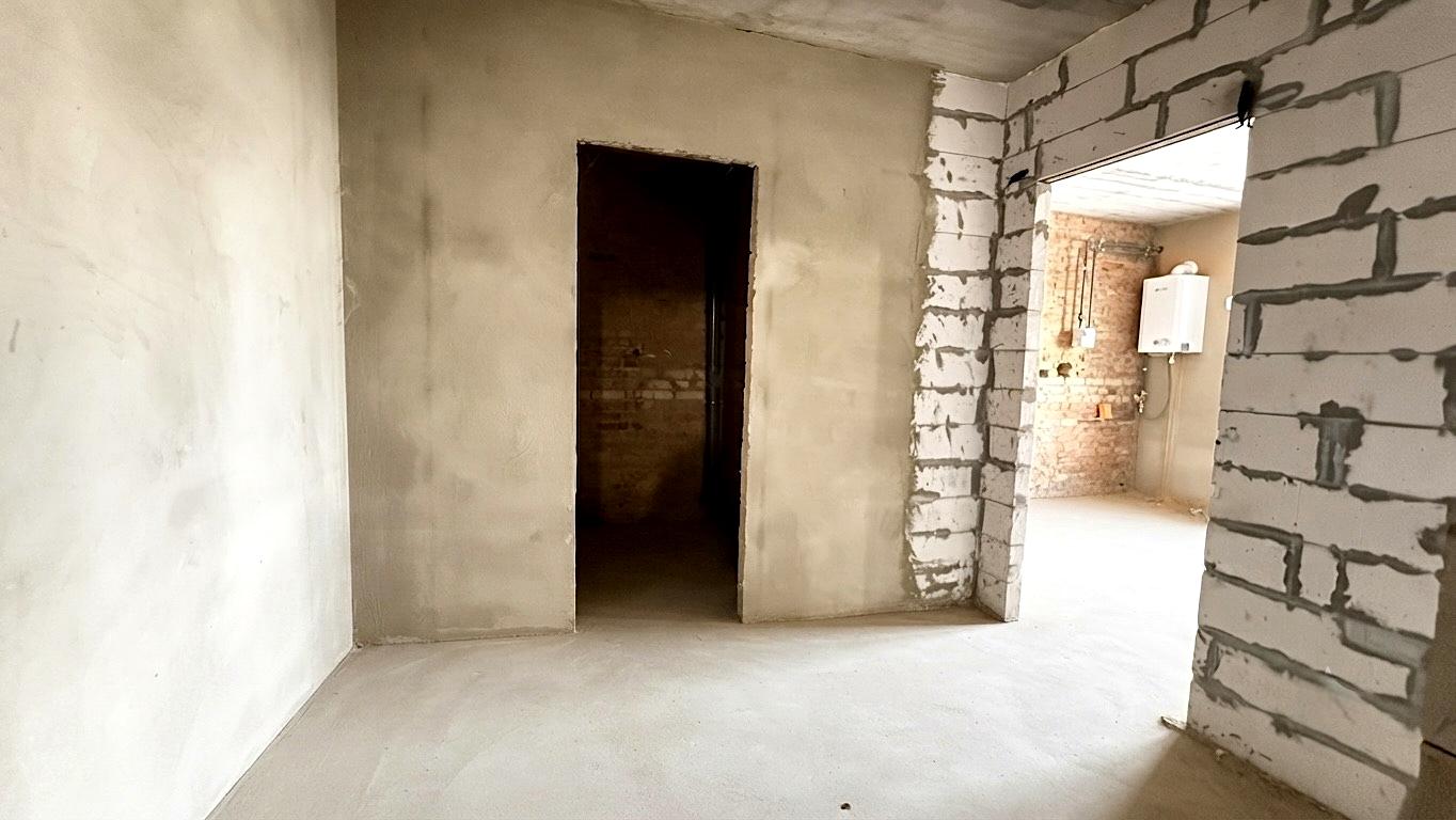 1872406250277833