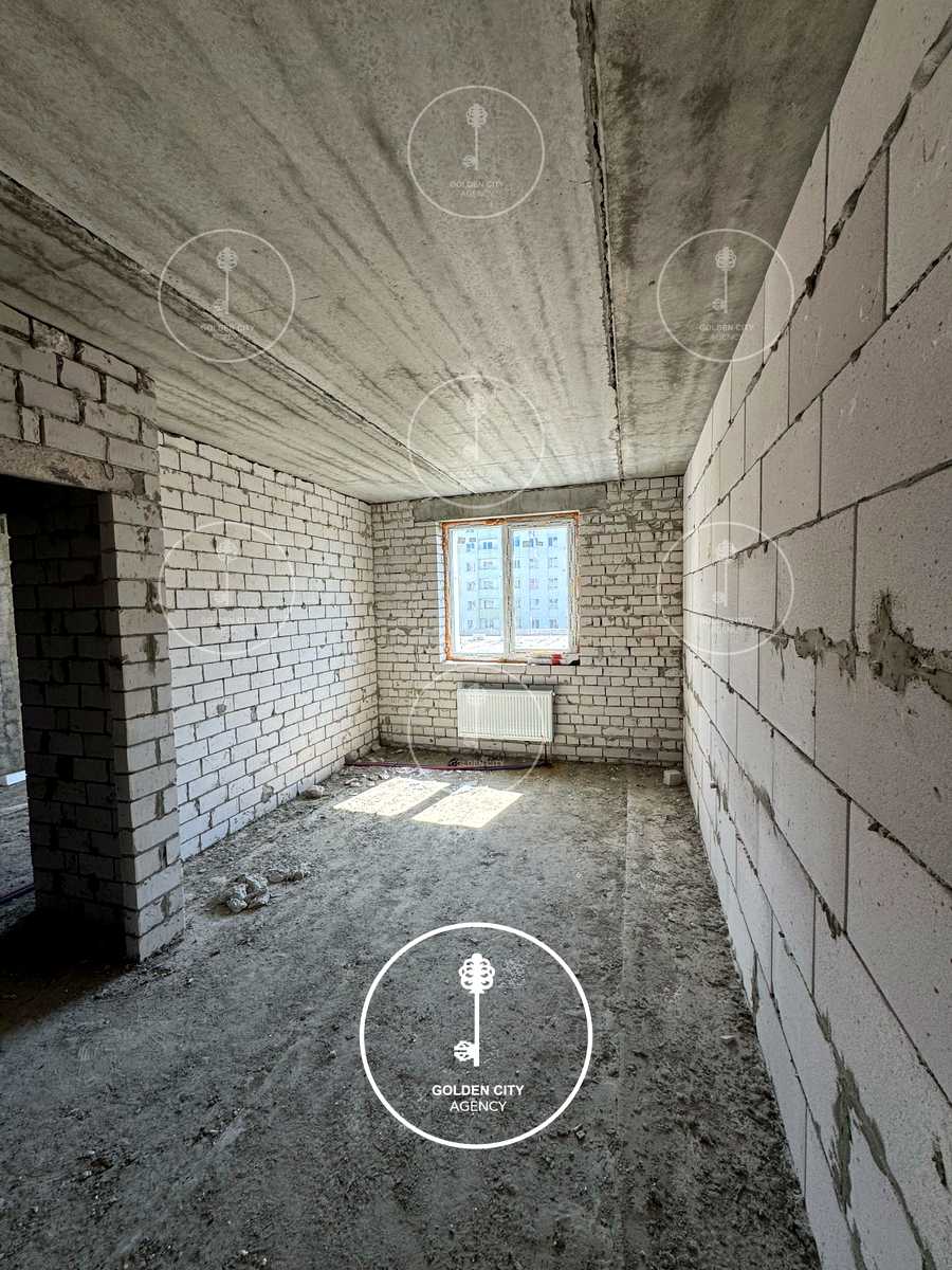 1872407092677944