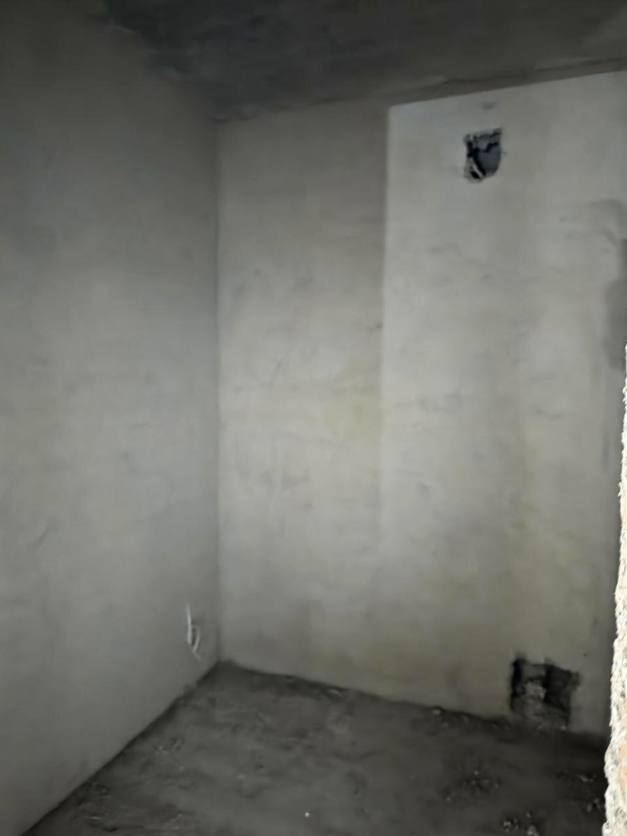 1872407861150857
