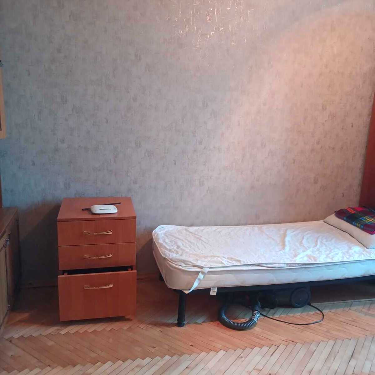 1872408356121115