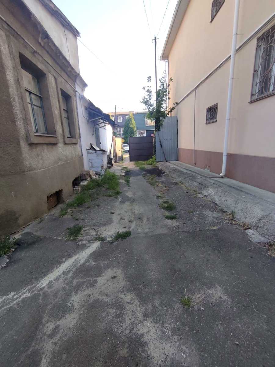 1872419272656199