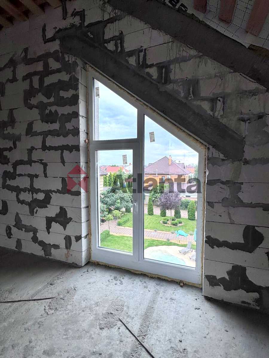 1872422266793217
