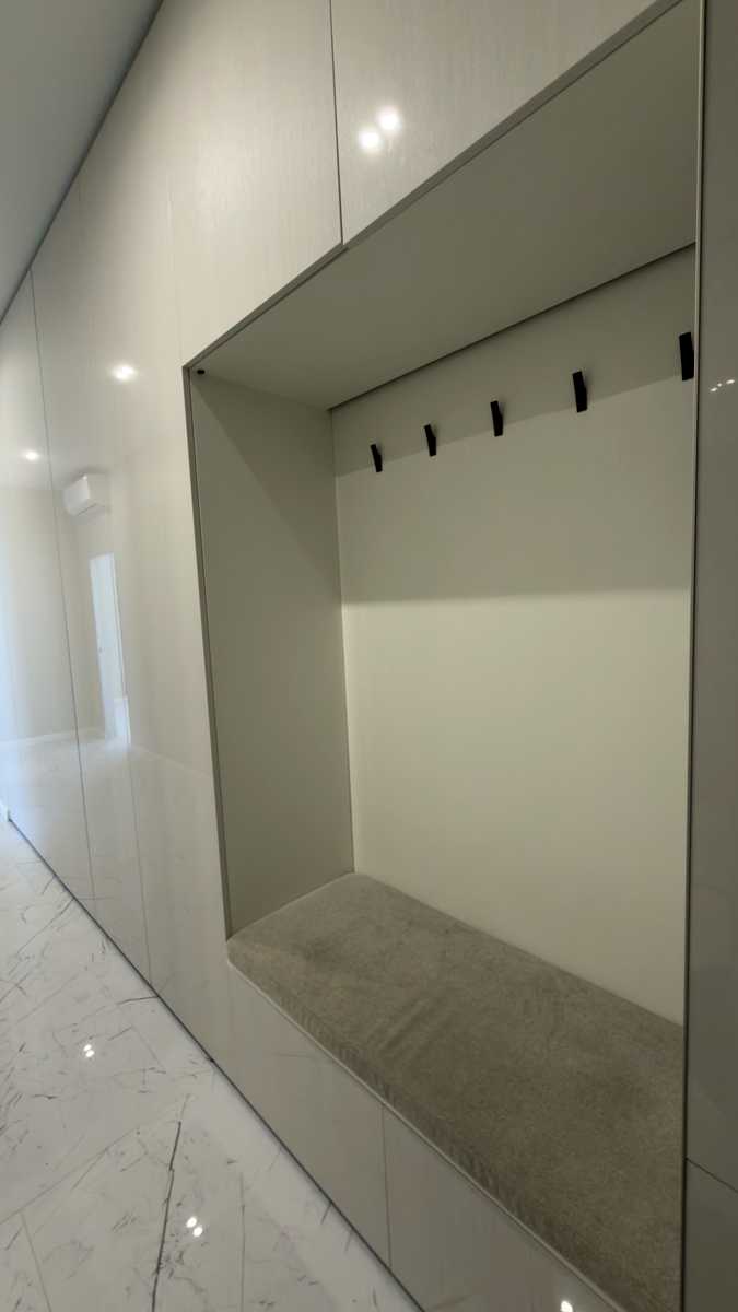 1872476658332791