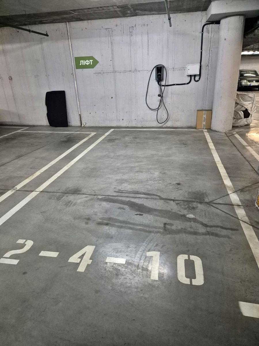 1872484715351847