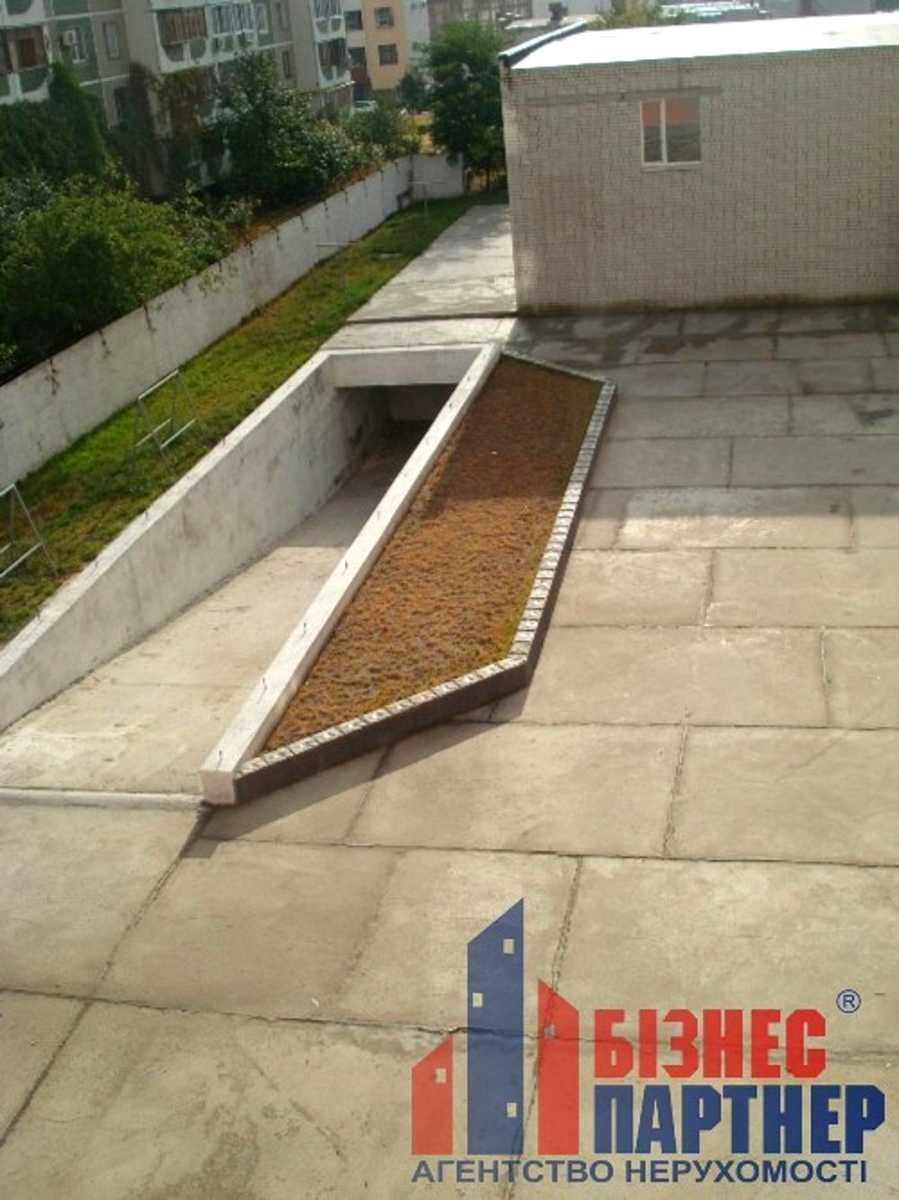 1872494401856334