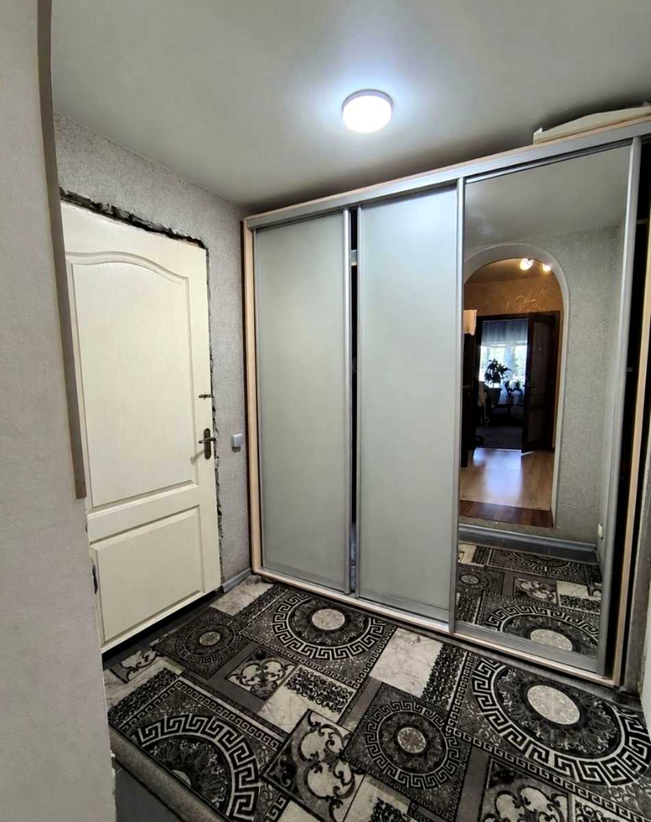 1872497821004477
