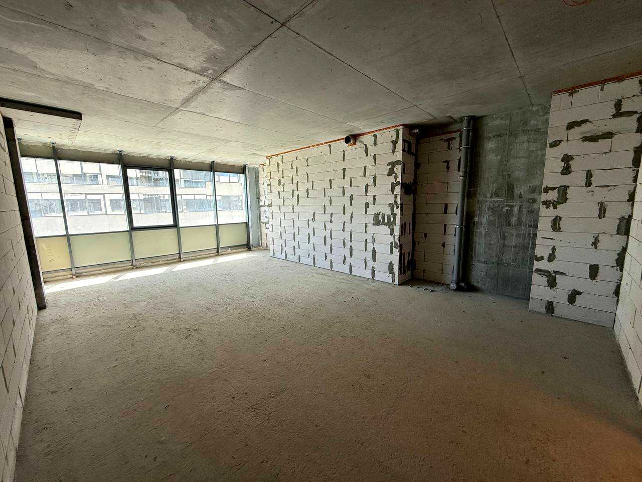 1872498250406128