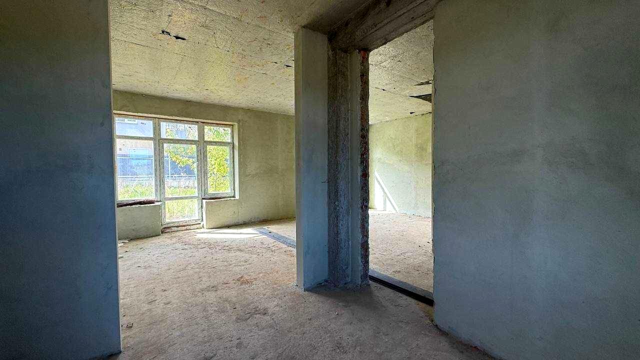 1872501579607389