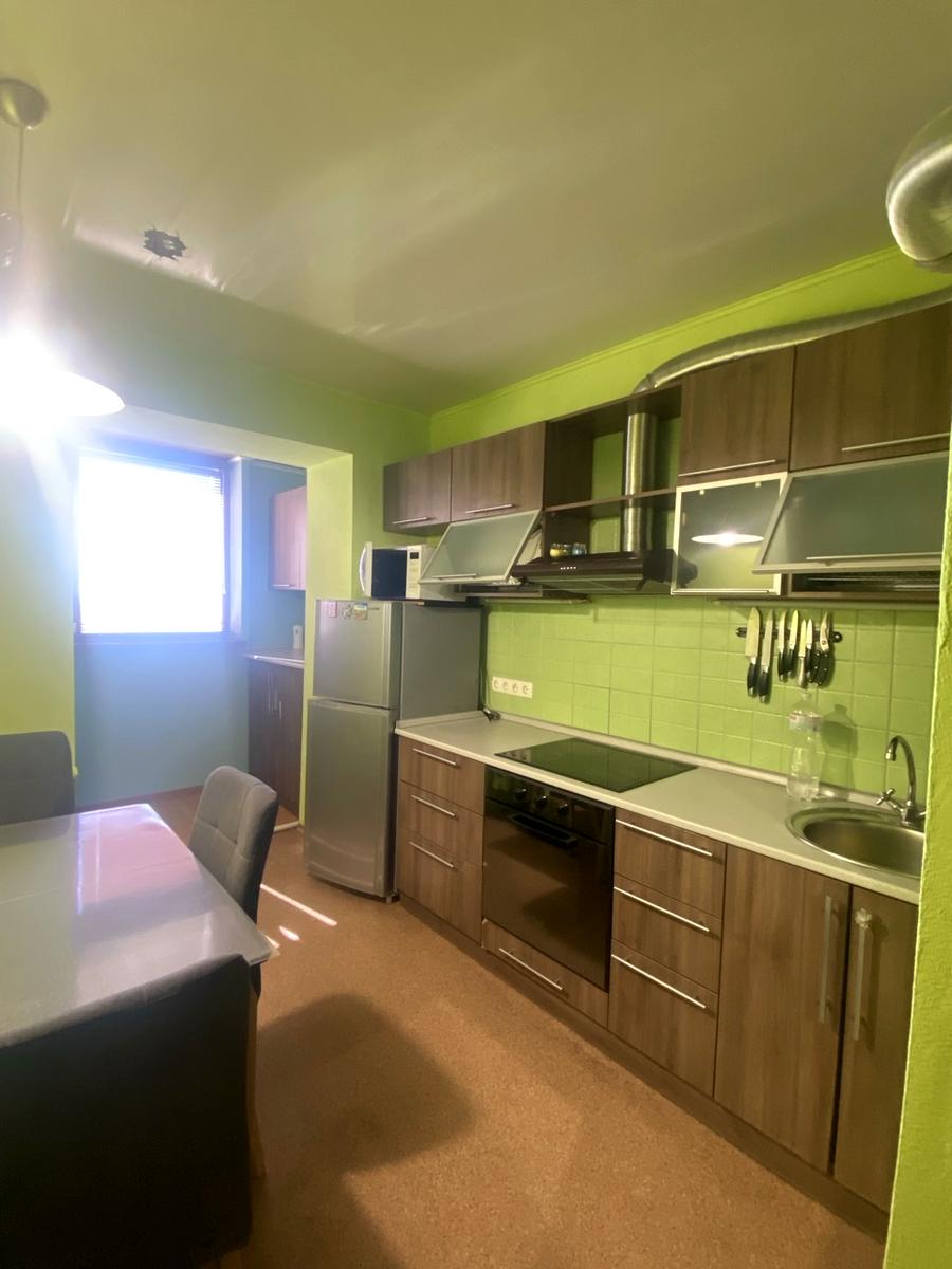 1872503484310076