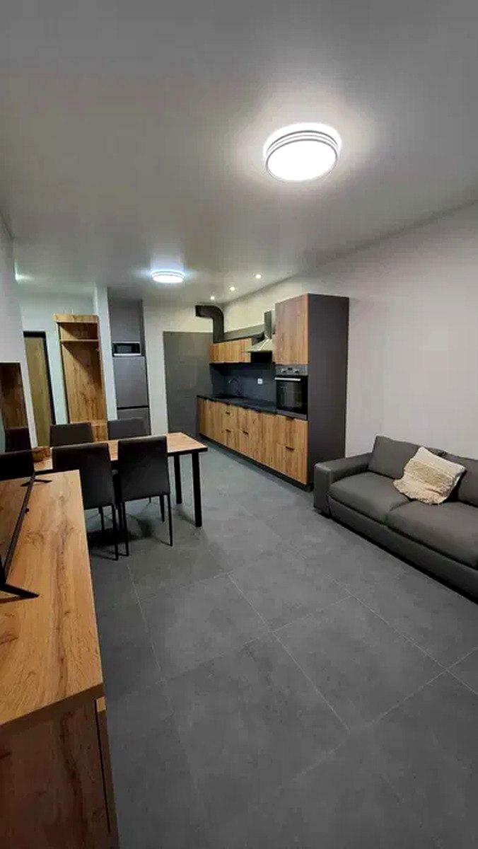1872507077030303