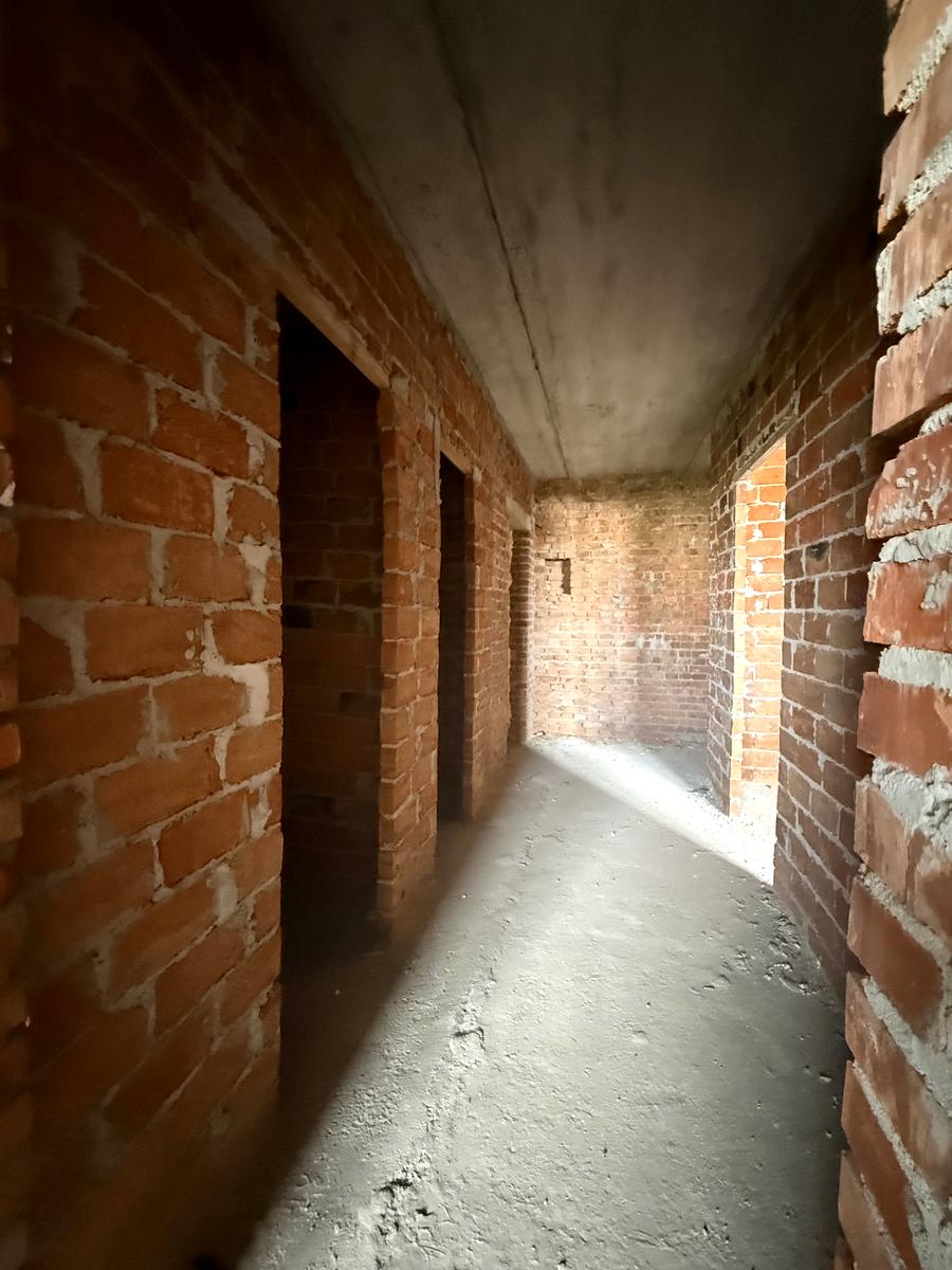 1872507774716570