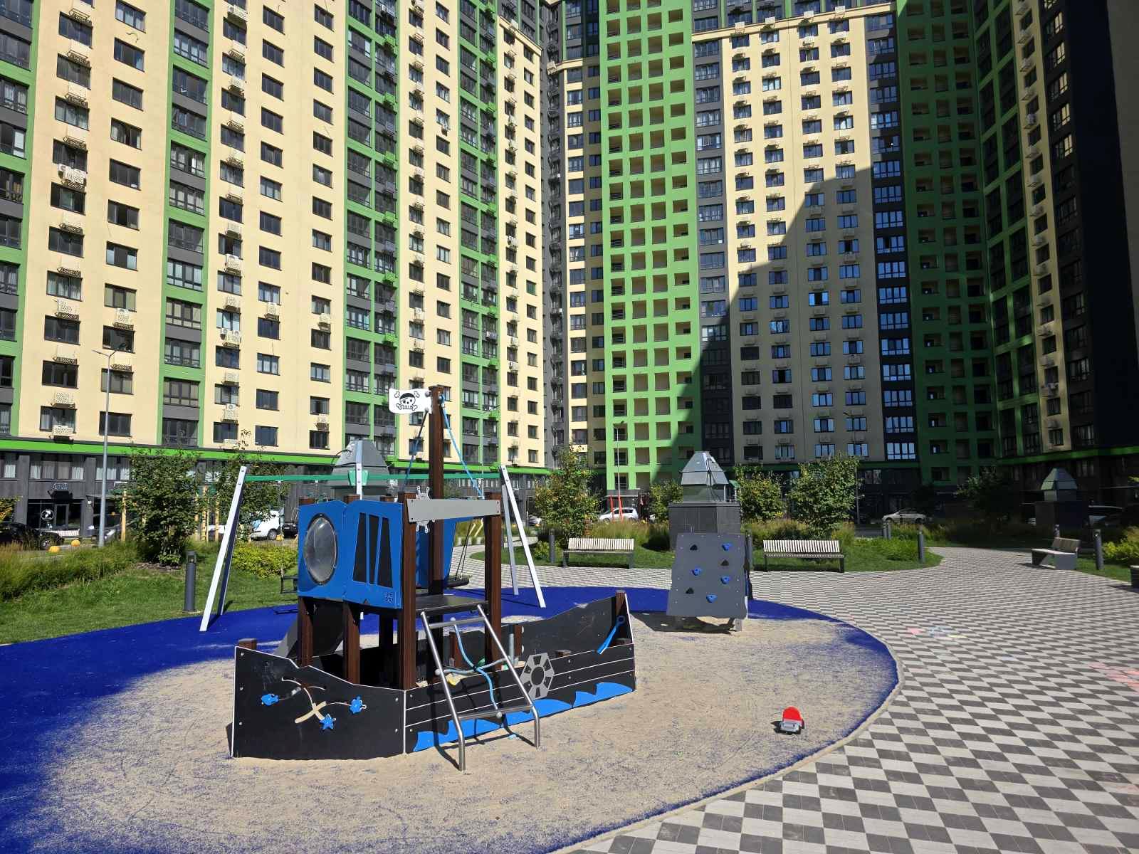 1872514559176842