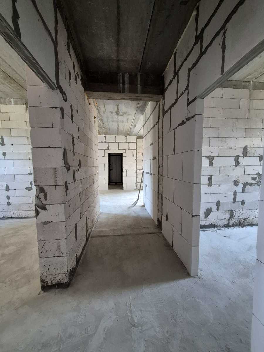 1872518416144718