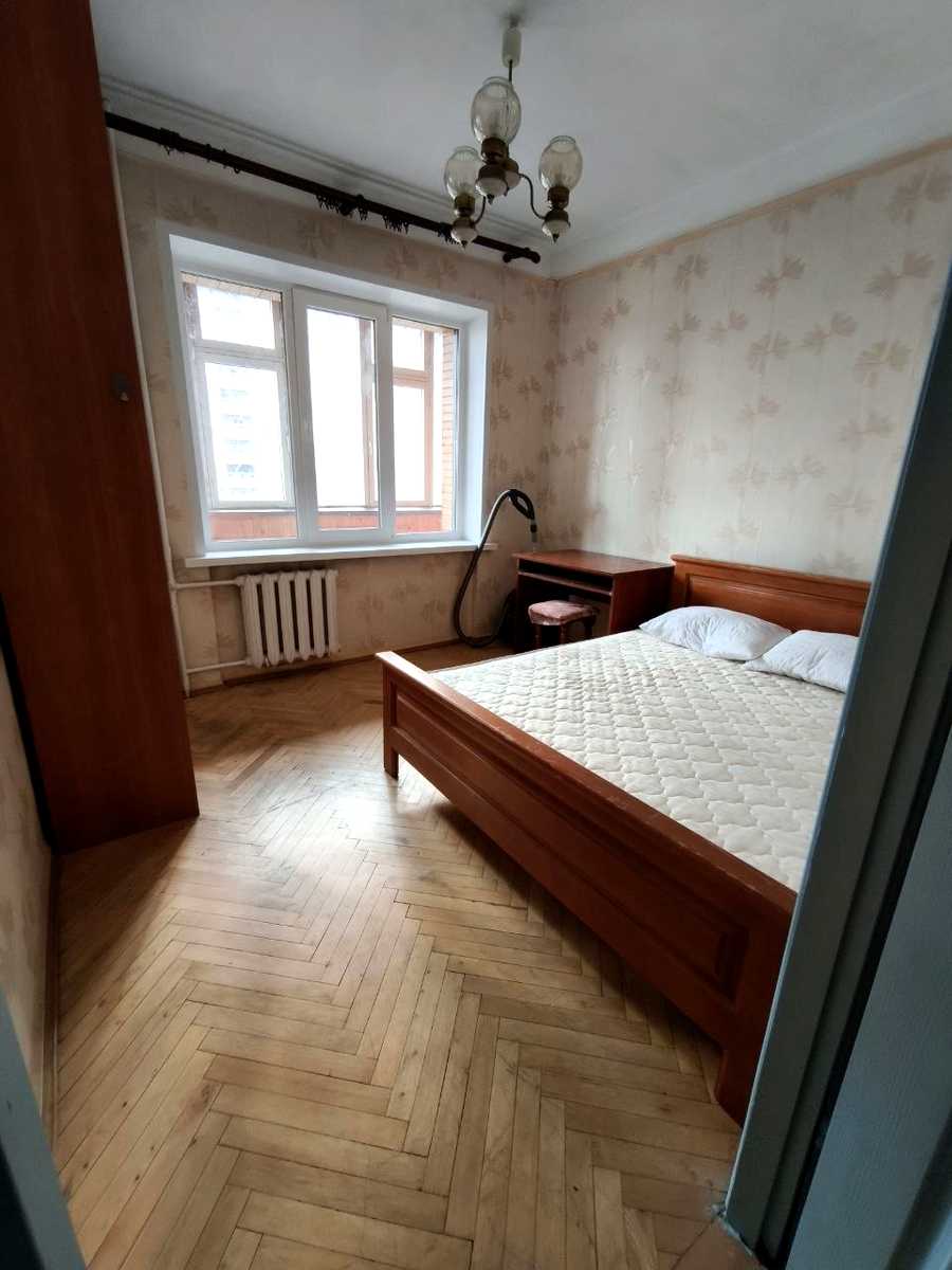 1872520661209329