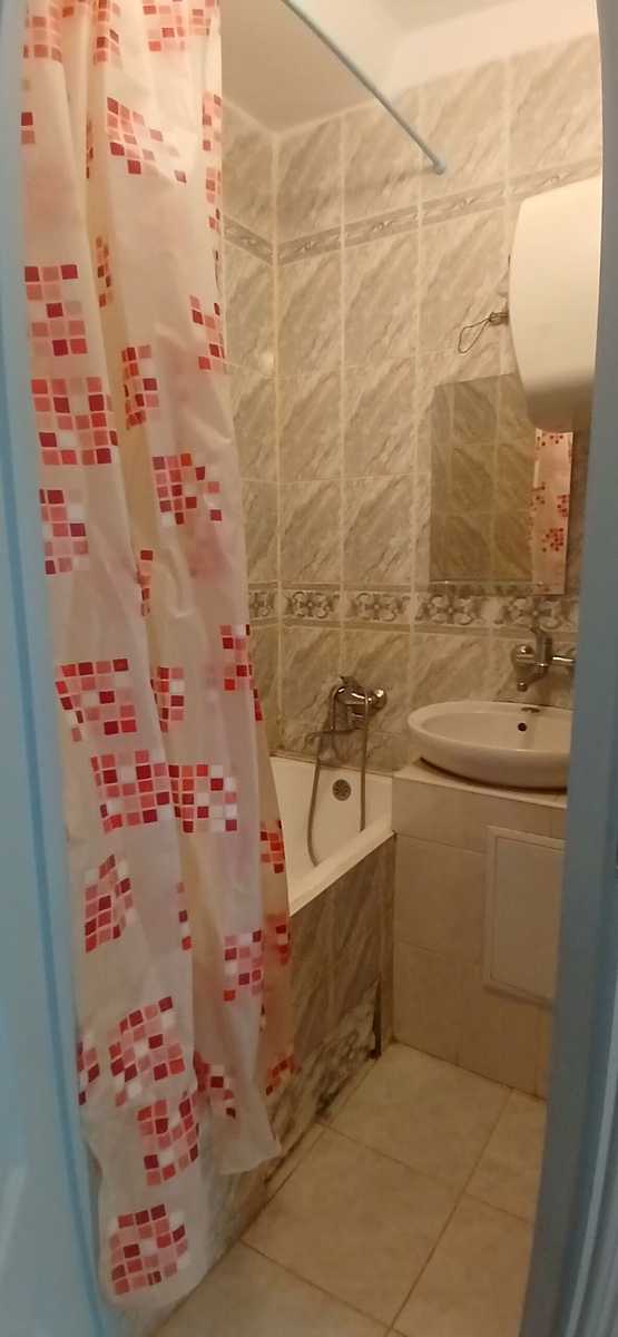 1872520793890415