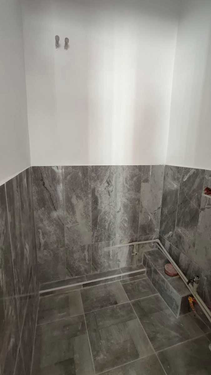 1872535796208281