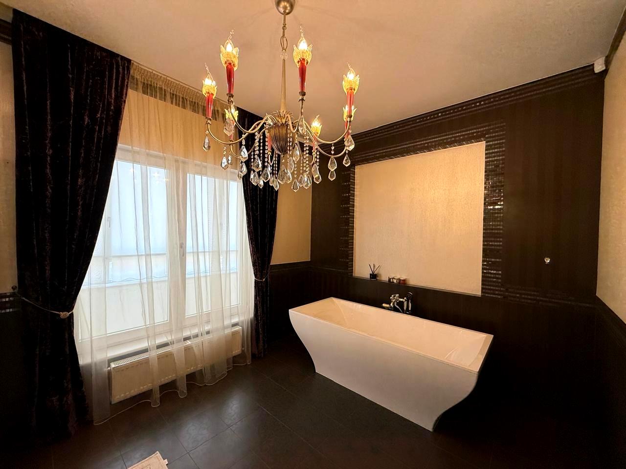 2-комнатная квартира по адресу ул. Азарова вице адм. (площадь 197 м²) 2-комнатная квартира по адресу ул. Азарова вице адм. (площадь 197 м²) - Atlanta.ua