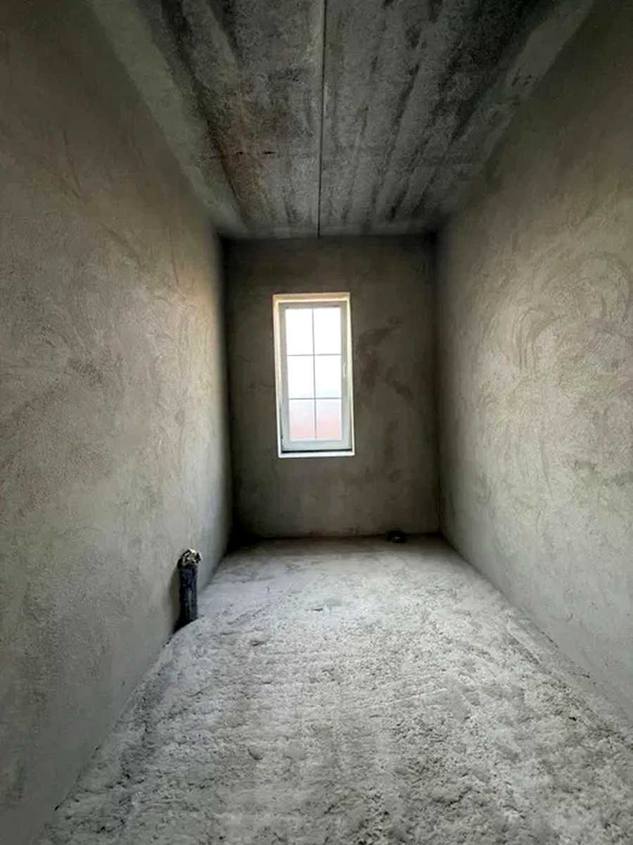 1872579816677527