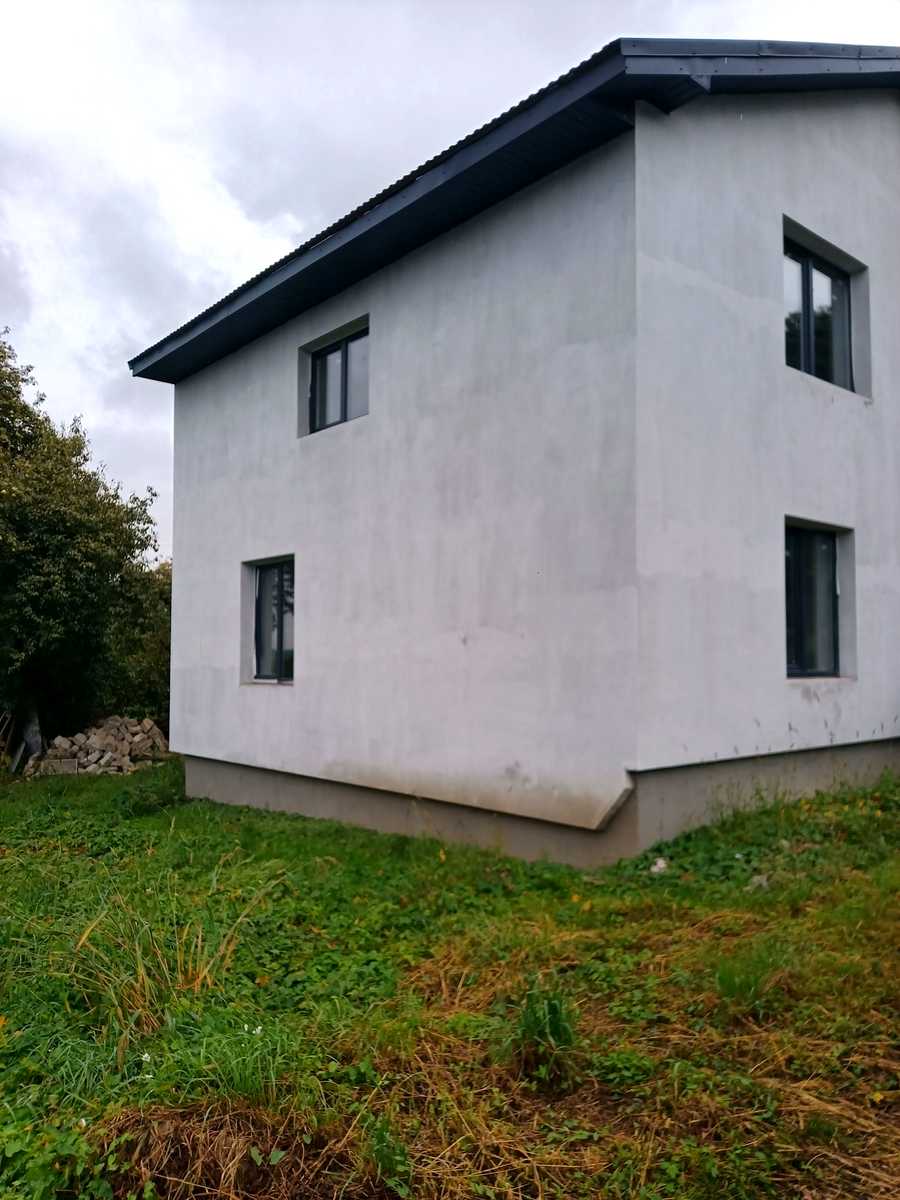 1872583761640505