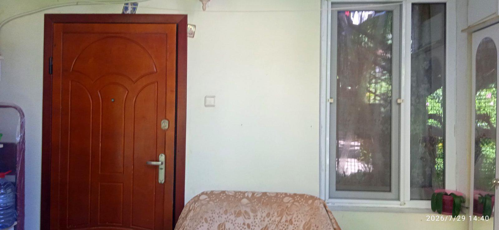 1872584081617329