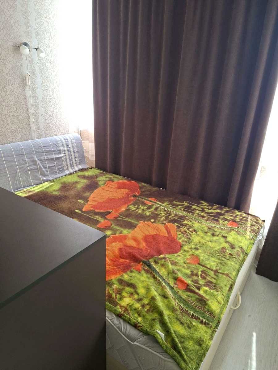 1872584878094215
