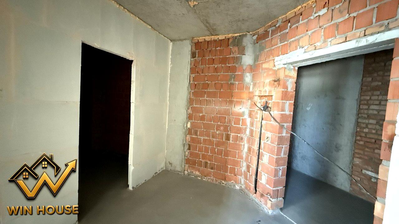 1872585194284224