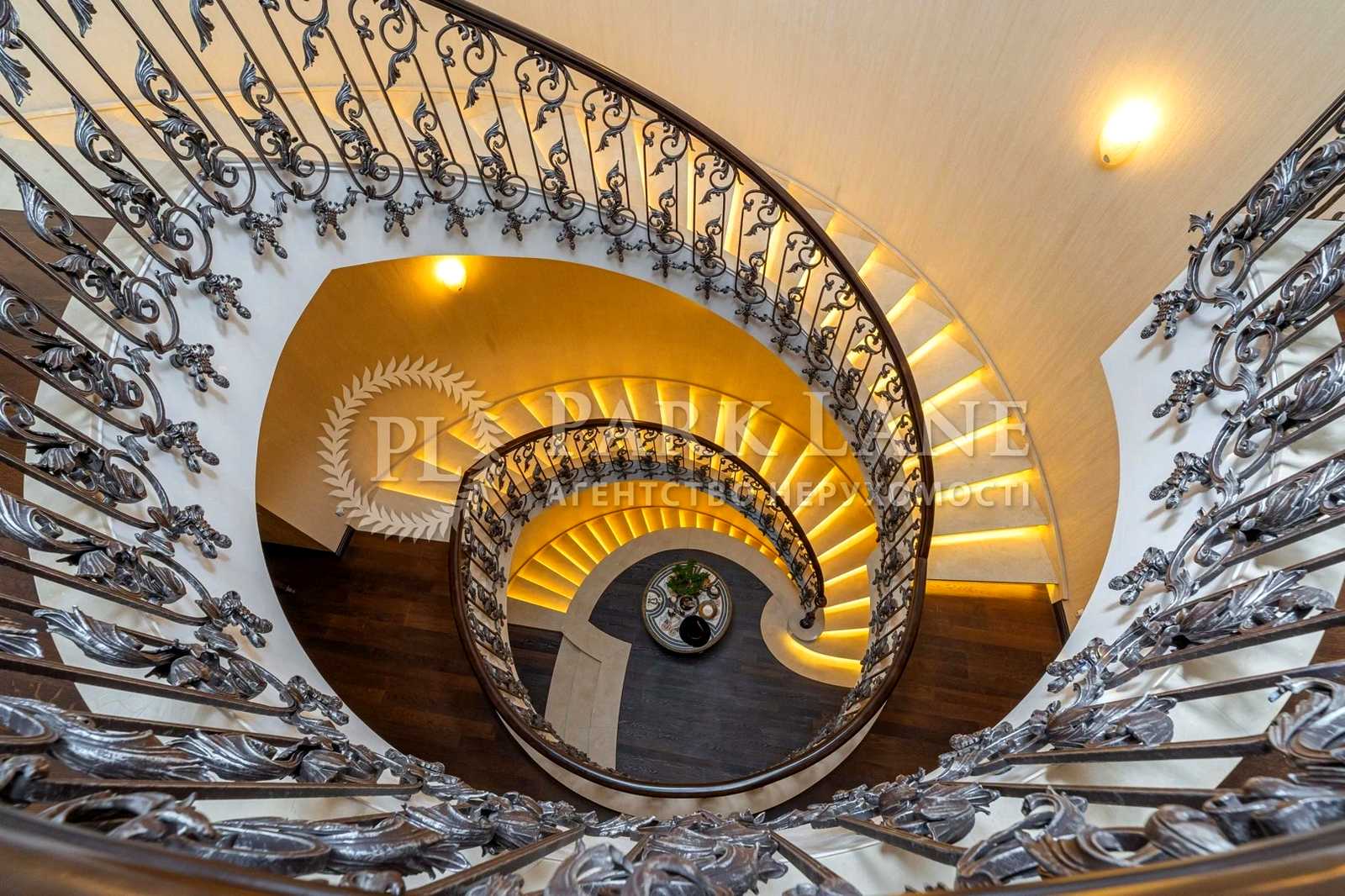 1872592367055731