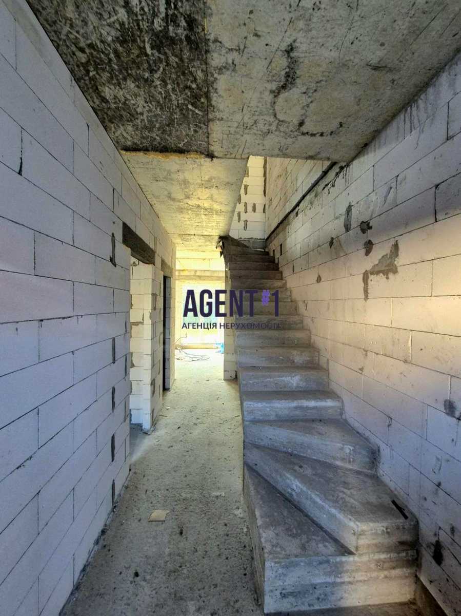 1872592770477828