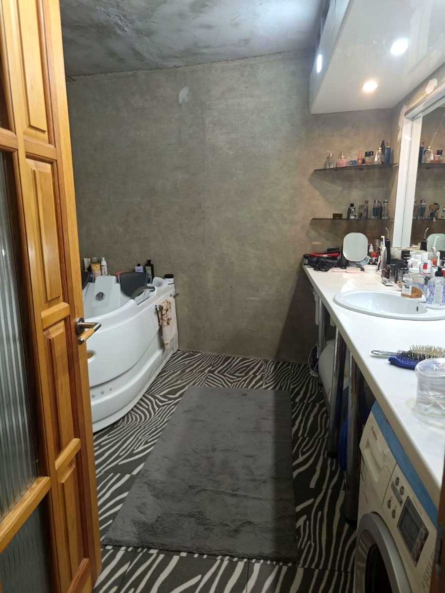 1872592894780298