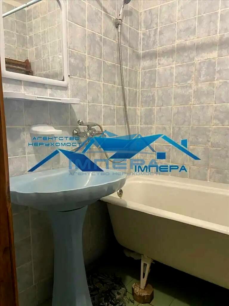 1872594233759552