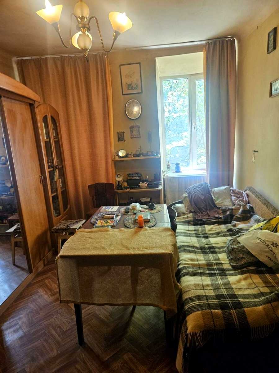 1872595032453299