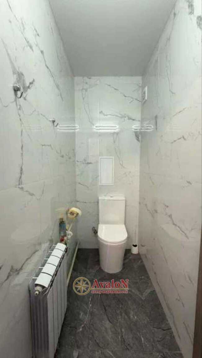 1872596300425754