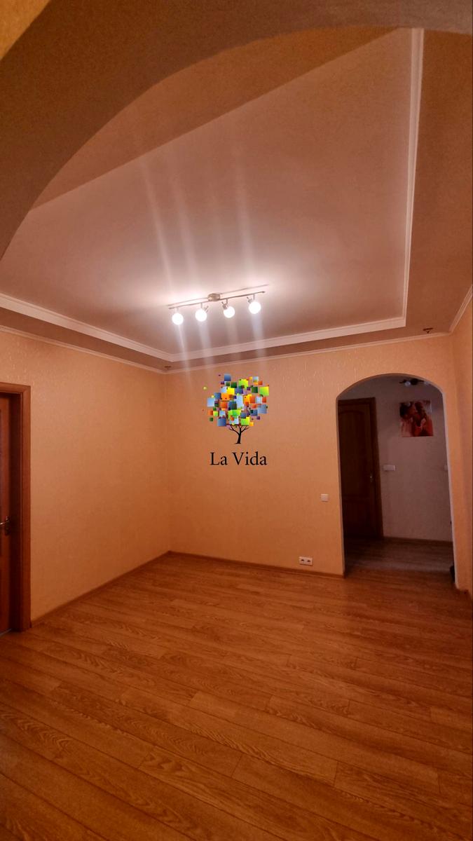 1872597150394845
